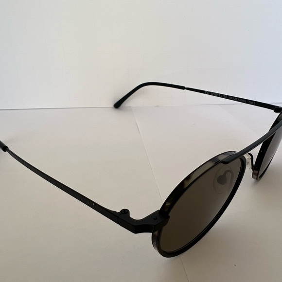 Vanni | Round, Metal Rim sunglasses - Picture 4 of 11